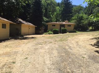 10433 Yank Gulch Road, Talent, OR 97540