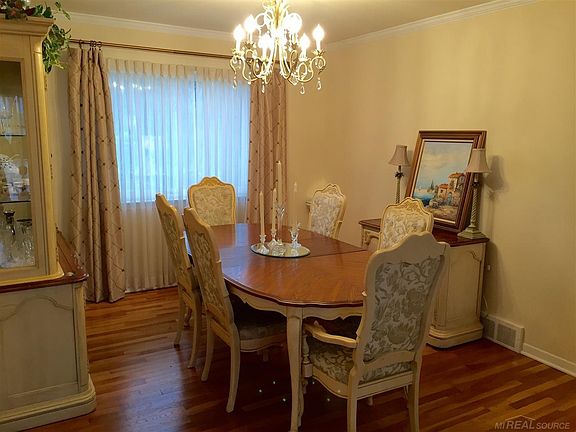 5th image of 37318 Catherine Marie Dr