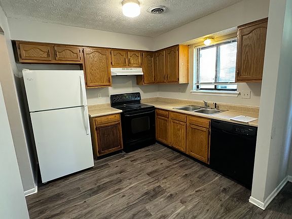 4th image of 3050 Pawnee Ct