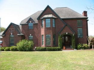 204 W Ashley Wilson Rd, Sweeny, TX 77480