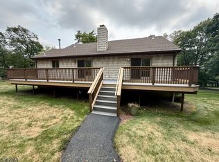 66 Bunnvale Rd, Califon, NJ 07830