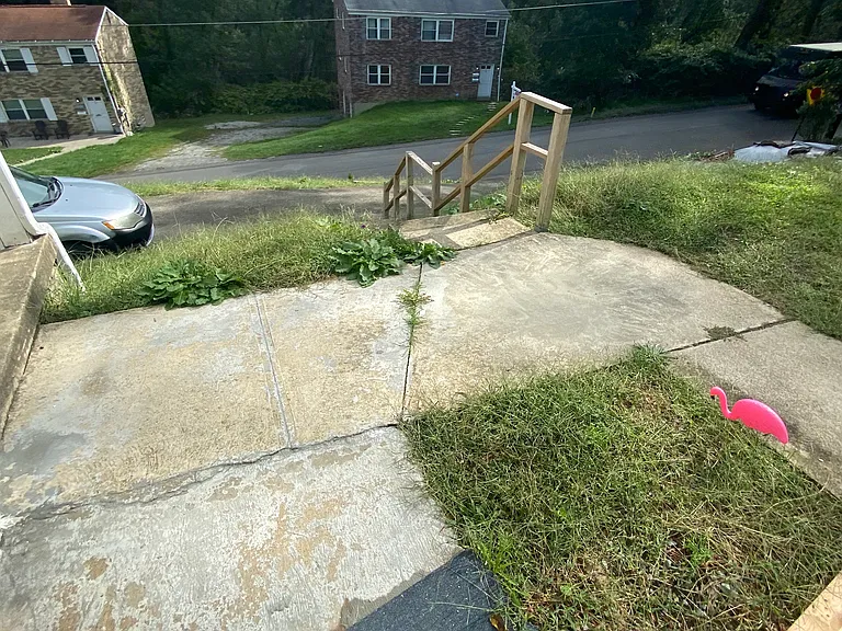 61 Pointview Rd #1 — Photo 74