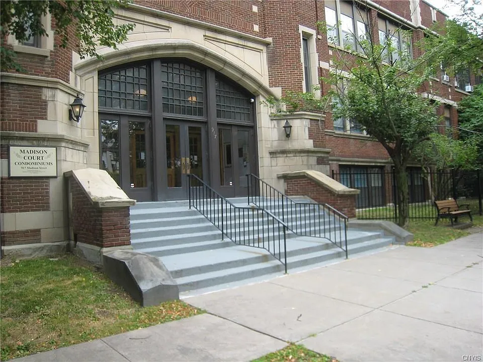 917 Madison St #8