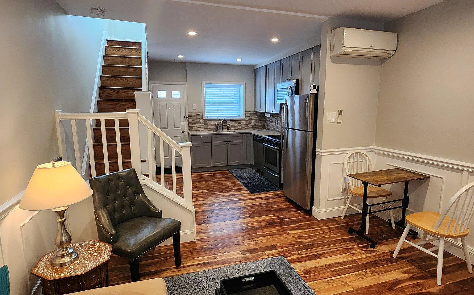 3 bed, 1.5 bath, 1053 sqft, $2,950 — Photo 4