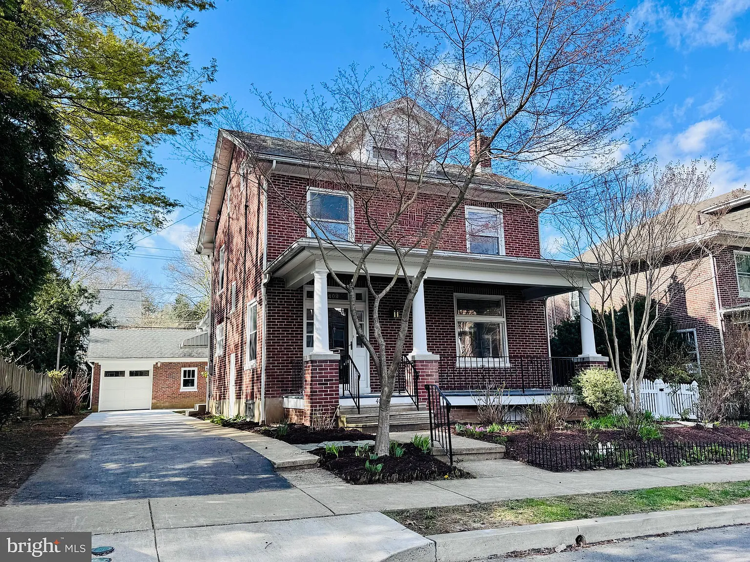 409 March St photo 1