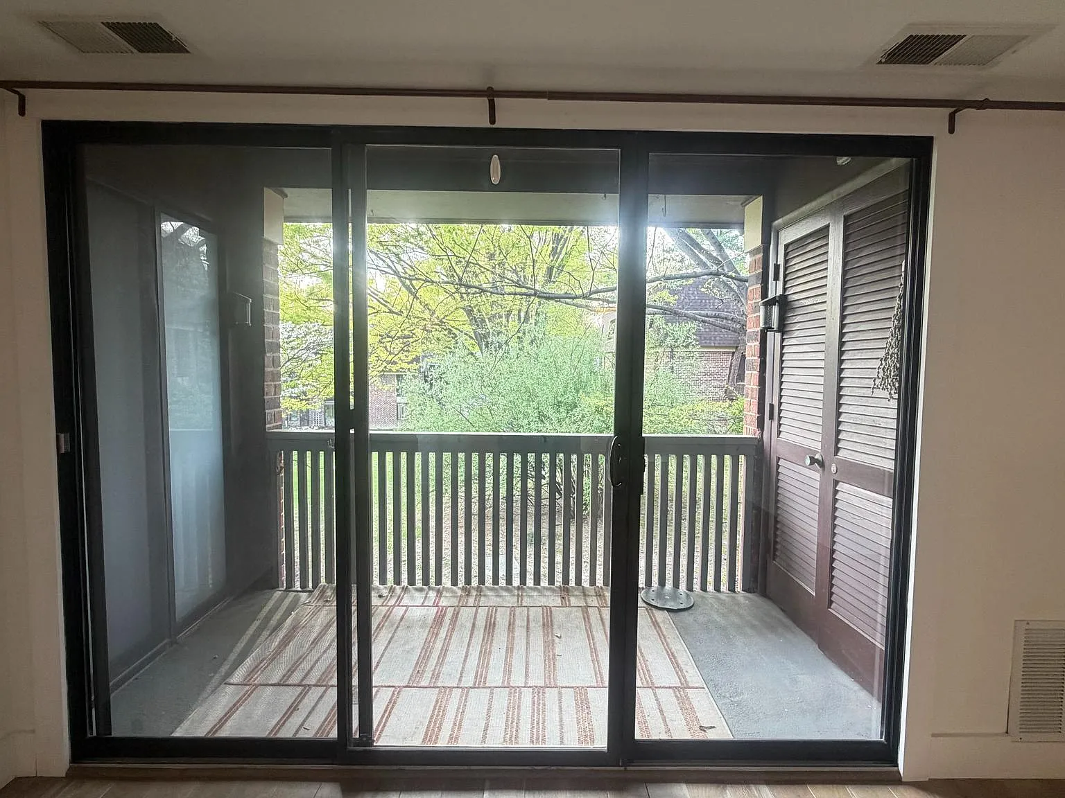 3 bed, 1325 sqft, $3,200 — Photo 4