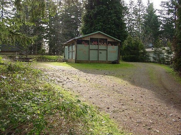 Garage/Barn