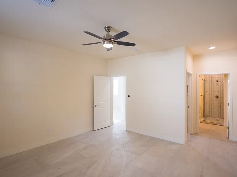 1620 E Hedrick Dr #1 — Photo 7