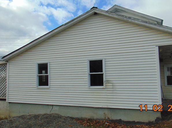 30 Smyrna Street, Houlton, ME 04730