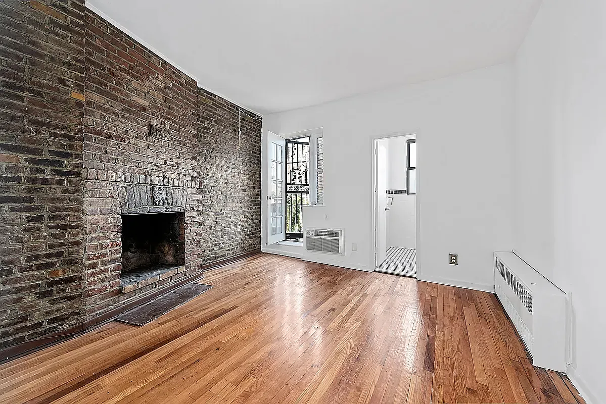 251 Kane St — Photo 2