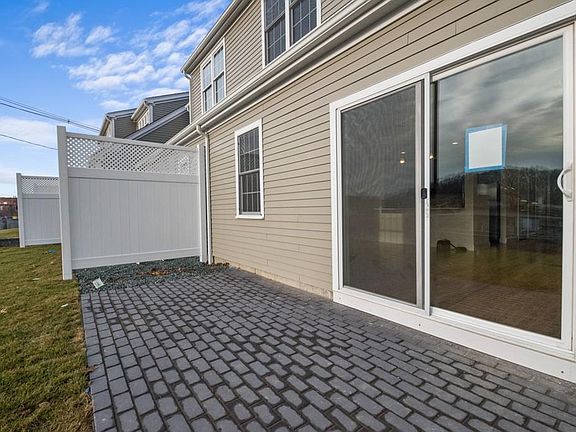 3rd image of 70 Endicott St APT 608