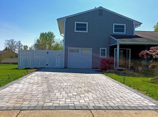 90 Donald Ave, Somerset, NJ