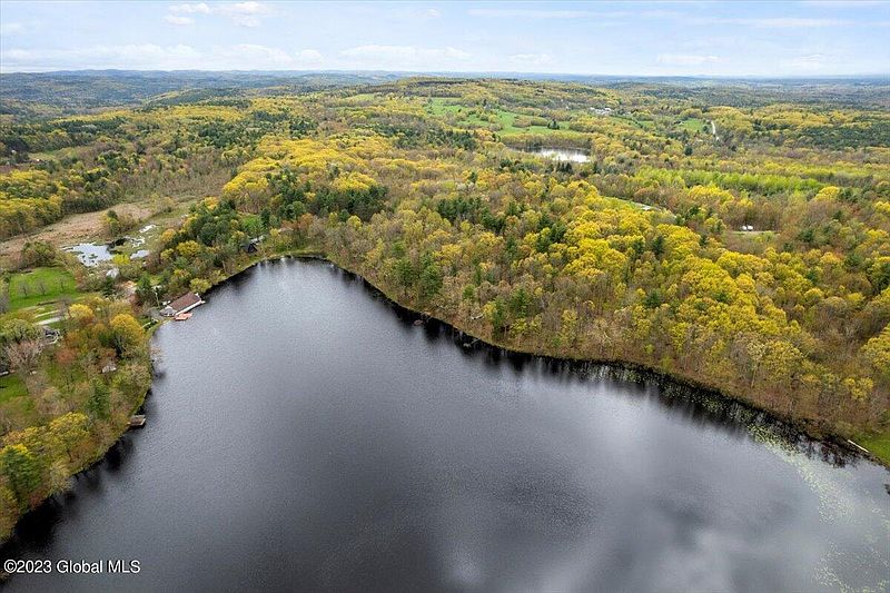 3rd image of 273 Lyons Lake Road