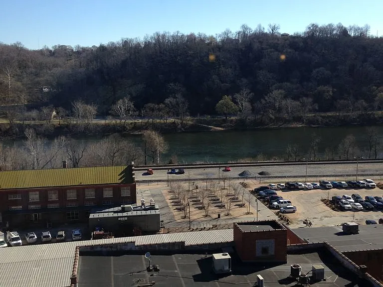 River Lofts West — Photo 27