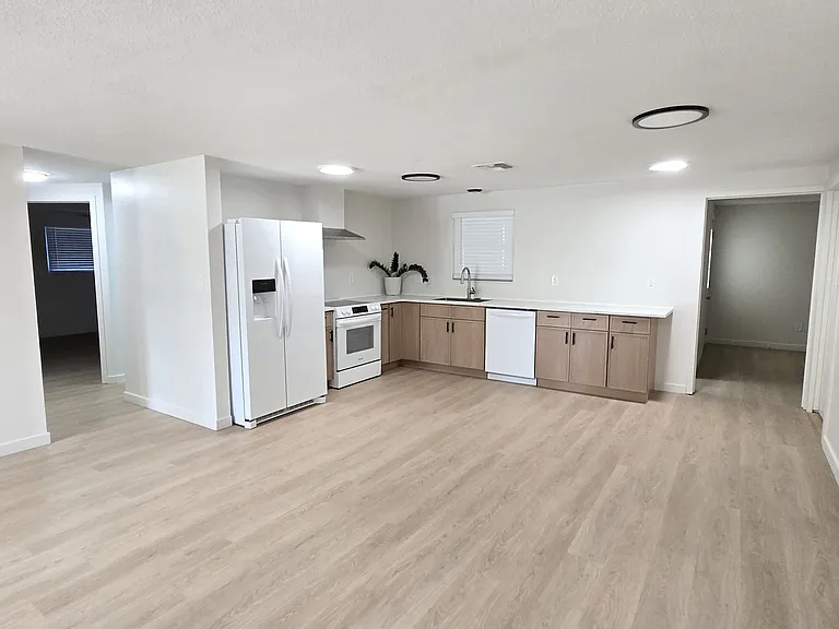 6136 W Pinedale Cir — Photo 7
