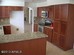 5th image of 4054 E Sunnyside Dr