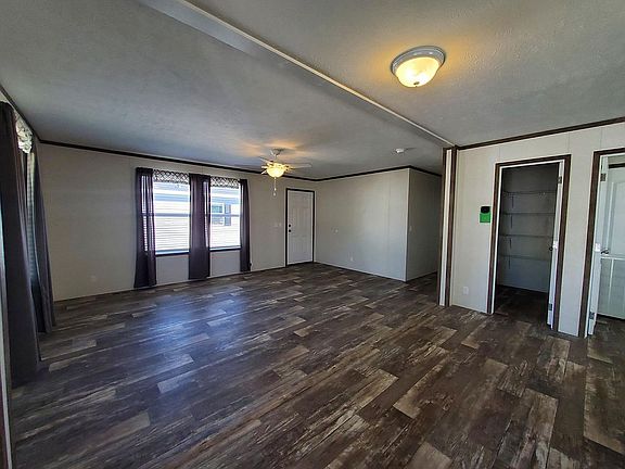 4th image of 6916 Vinewood Ave NE