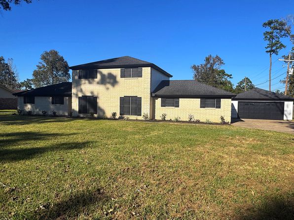 310 W Pineshadows Dr