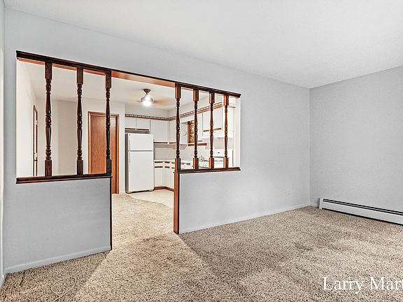4th image of 3373 Division Ave SW
