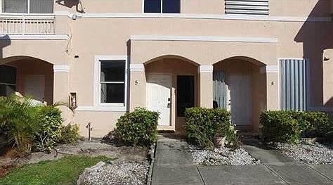 1st image of 21383 NE 8th Ct