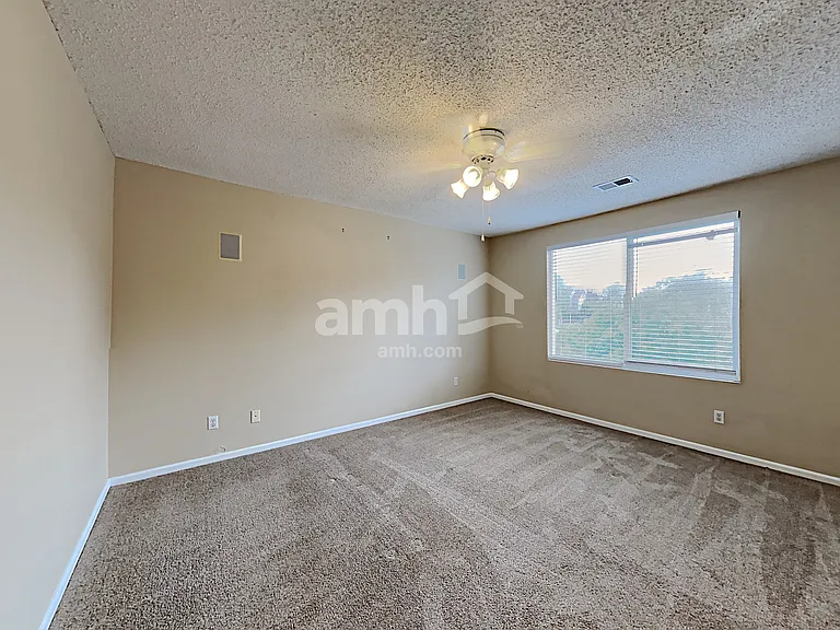9595 Canberra Dr — Photo 10