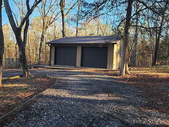 3rd image of 627 Polk Rd #412