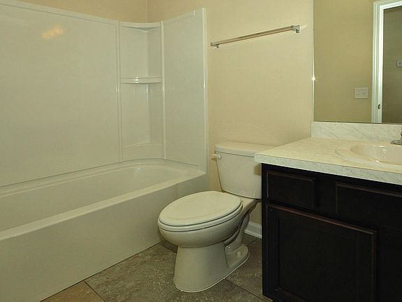 3rd image of 131 Burnett Ct Unit 107