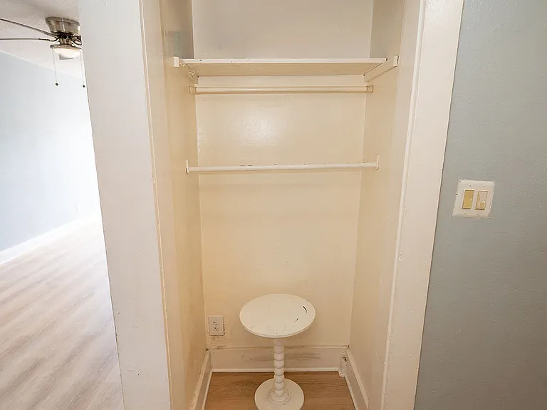 306 Taylor Ave #B — Photo 10