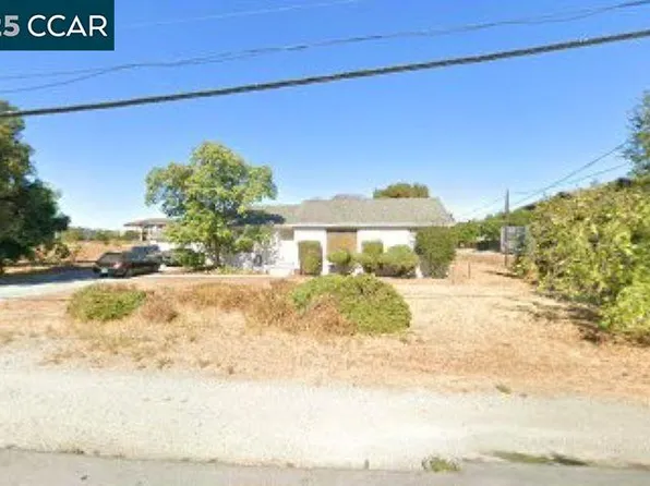 445 Barrett Ave, Morgan Hill, CA 95037
