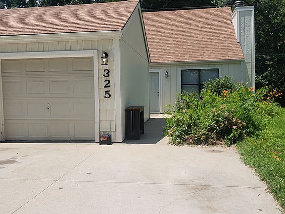 3rd image of 325 Northwood Ln