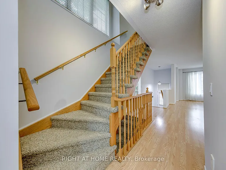38 Fairview Rd W #38 — Photo 24
