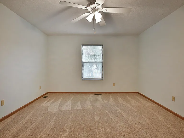 7567 Ladywell Ct — Photo 23