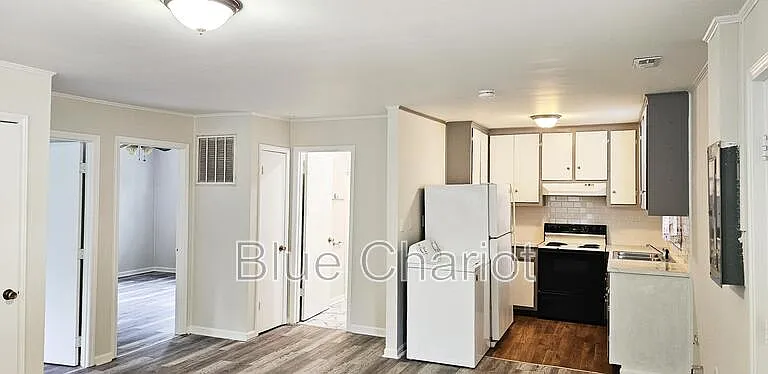 524 W Short St — Photo 18