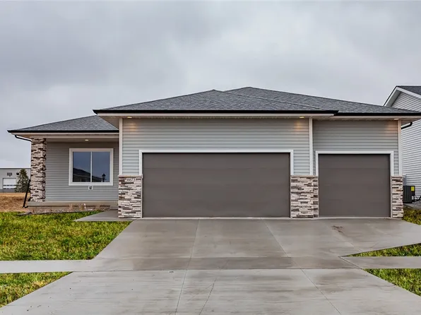 6673 NE 12th Ct, Des Moines, IA 50313