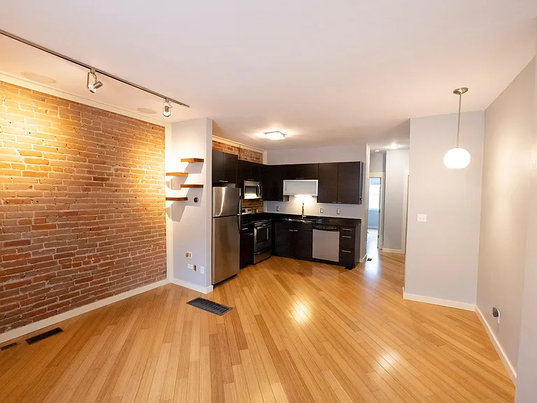 2306 Glenarm Pl #102 — Photo 6