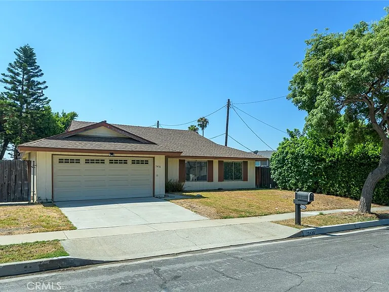 3436 Deerlane Dr — Photo 1