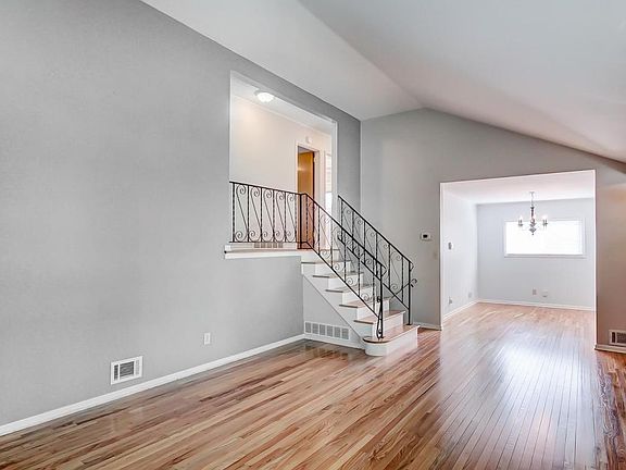 4th image of 1008 Bricker Blvd