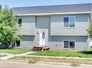 1902 19th Ave W, Williston, ND 58801