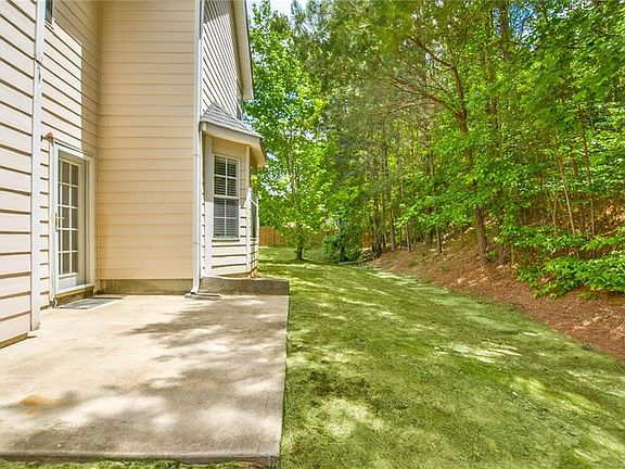 5th image of 1575 Rogers Crossing Dr