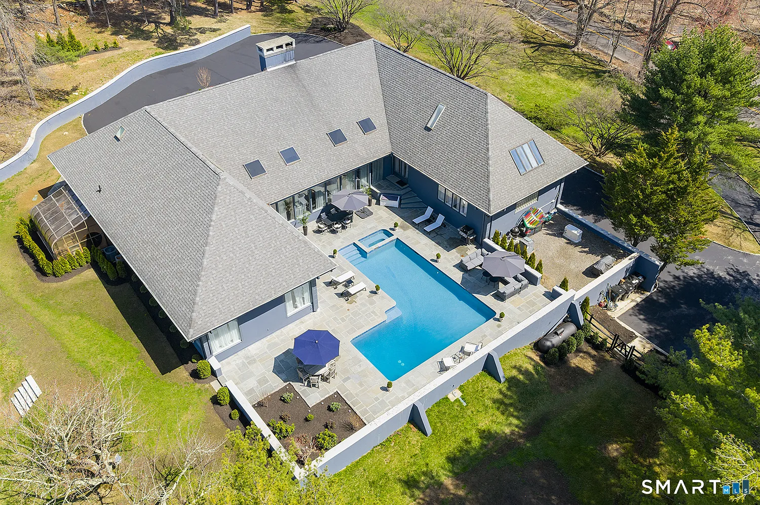 5 bed, 4.5 bath, 5664 sqft, $25,000 — Photo 1
