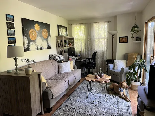 1517 De La Vina St APT D, Santa Barbara, CA 93101