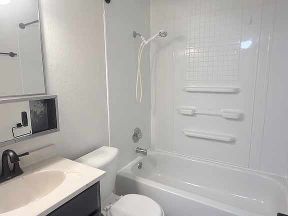 3rd image of 2438 S 10th St APT 4
