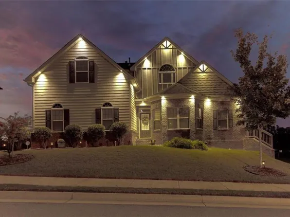 45 Silver Peak Dr, Covington, GA 30016
