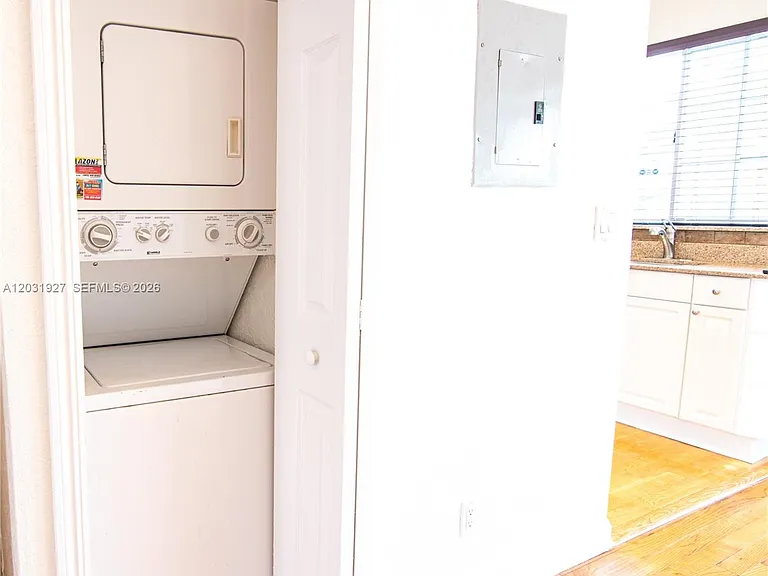 15 Madeira Ave #9 — Photo 12