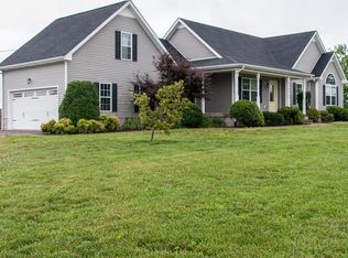 1041 Fleet Town Rd, Dickson, TN 37055