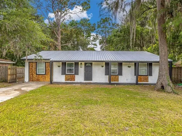 2247 Pinewood Dr, Brunswick, GA 31520