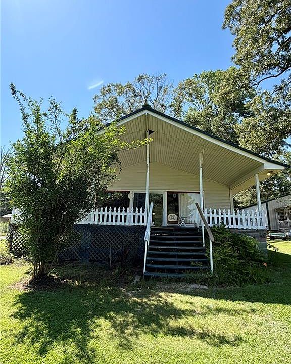 1st image of 298 Hideaway Dr
