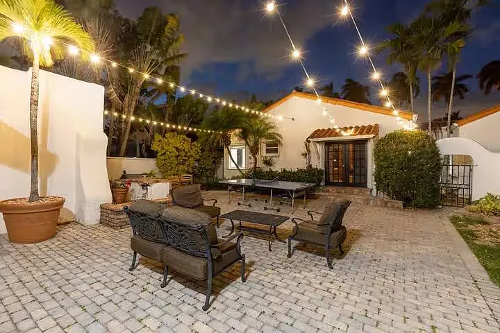1134 Harrison St — Photo 39