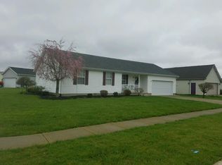 902 Riverbirch Rd, Washington Court House, OH 43160