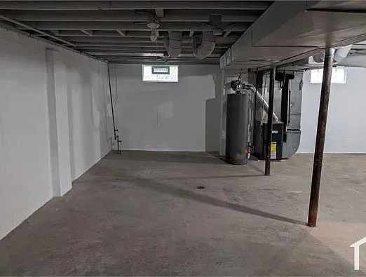 2 bed, $1,050 — Photo 4